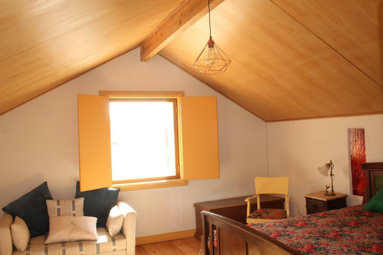 Adobe Typical Cottage Alpalhao  외부 사진