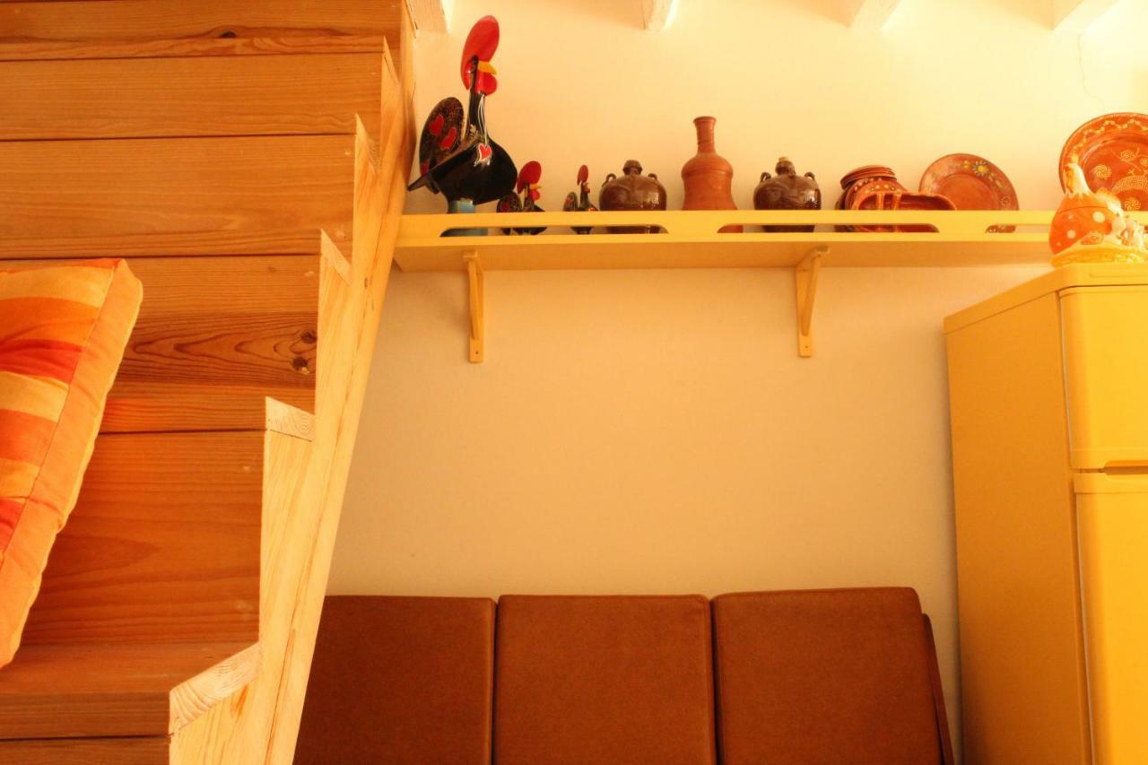 Adobe Typical Cottage Alpalhao  외부 사진