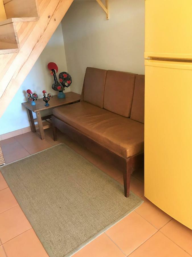 Adobe Typical Cottage Alpalhao  외부 사진